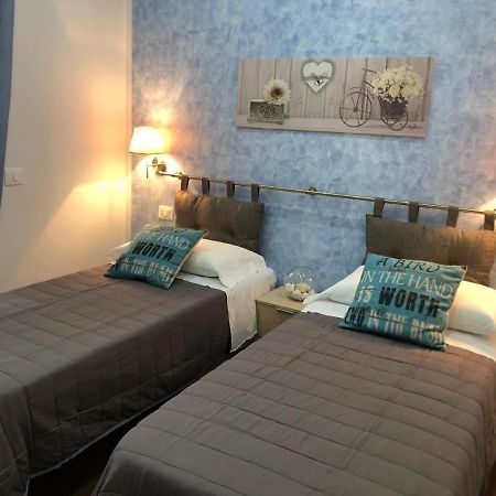 Beb Oasi Marina Bed and Breakfast Campofelice Di Roccella Exteriör bild