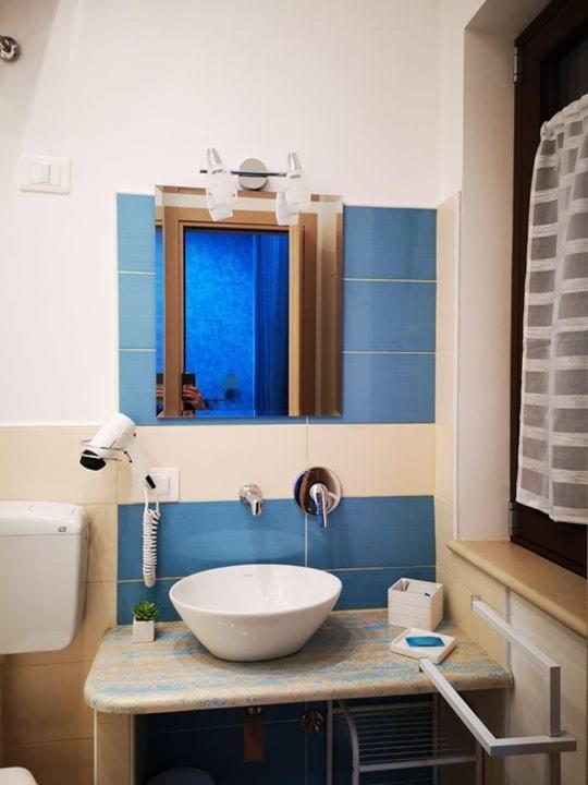 Beb Oasi Marina Bed and Breakfast Campofelice Di Roccella Exteriör bild
